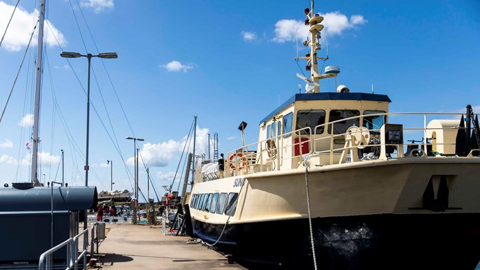 Båt i hamn i Torekov